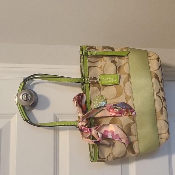 Coach Handbags - Coach Sis Pattern Leather Beige and Green purse